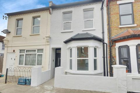 3 bedroom terraced house for sale, Wallis Avenue, Southend-on-Sea, SS2