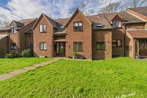 Chadbone Close, Aylesbury, Hertfordshire