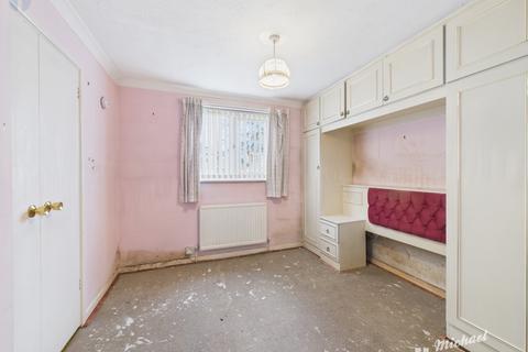 4 Chadbone Close, Aylesbury, HP20 2PS