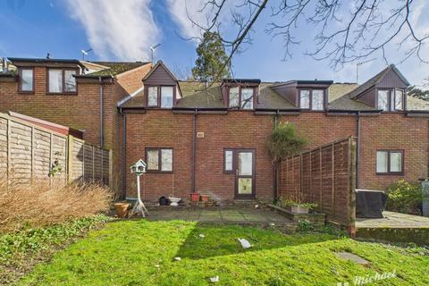 4 Chadbone Close, Aylesbury, HP20 2PS