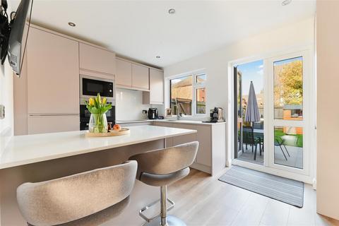 113 Farriers Road, Epsom, KT17 1LR