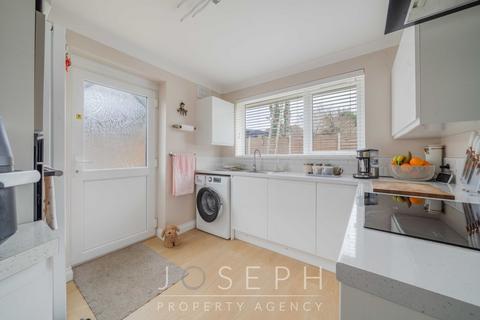 31 Ballater Close, Ipswich, IP1 6LL
