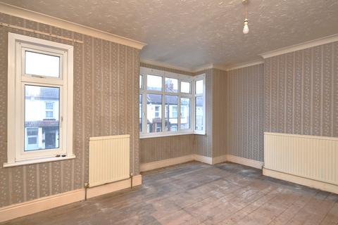 19 Waterloo Road, Shoeburyness, Southend-on-sea, SS3 9EQ