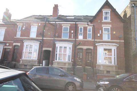 3 bedroom terraced house to rent, Vincent Road, Sharrow, Sheffield, S7