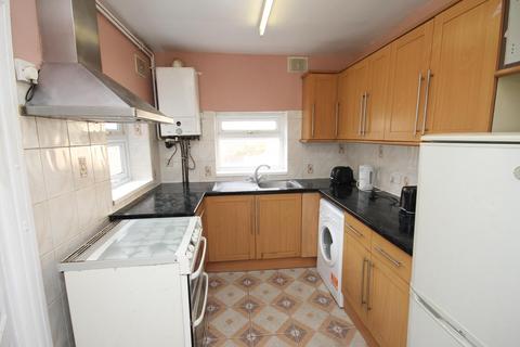 3 bedroom terraced house to rent, Vincent Road, Sharrow, Sheffield, S7