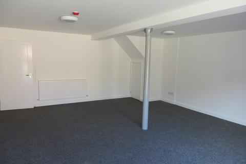 Office to rent, Castle Lane, Bedford MK40