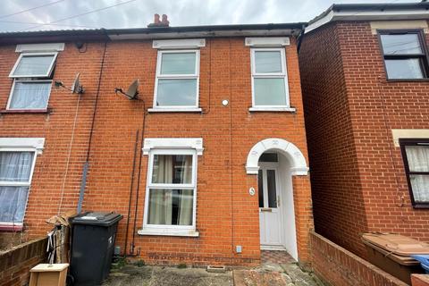 2 bedroom end of terrace house to rent, Schreiber Road, Ipswich IP4