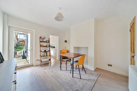 58 Ludlow Road, Guildford, GU2 7NW