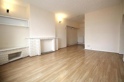 3 bedroom terraced house to rent, Ashdown Road, Enfield