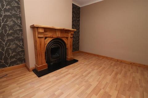 3 bedroom terraced house to rent, Portland Street, Darwen, BB3 2JJ