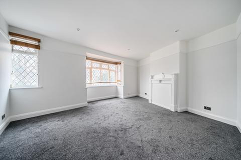 2 bedroom flat to rent, Southborough Lane, Bromley, BR2 8AR