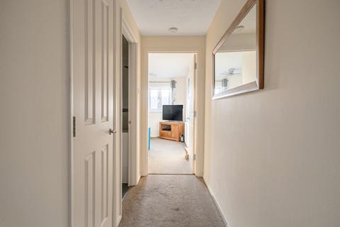 1 bedroom apartment for sale, Cotswold Way, Worcester Park KT4