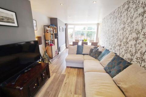 74 Scott Road, Droylsden, Manchester, M43 7UX