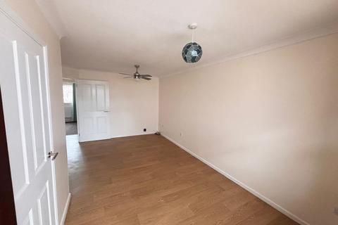 2 bedroom semi-detached bungalow to rent, Orchid Close, Yaxley, PE7