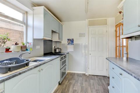 4 bedroom semi-detached house for sale, New Road, Worthing