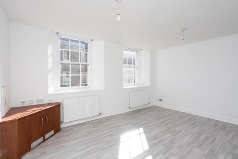 2 bedroom flat for sale, High Street, Kirkcaldy, KY1