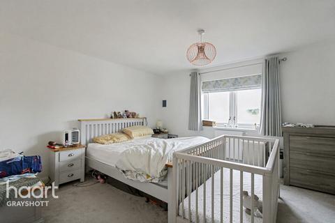 3 bedroom semi-detached house for sale, North Parade, Bordon