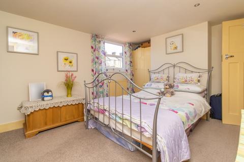 67 Alexandra Road, Ramsgate, CT11 7HX