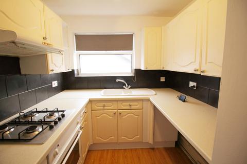 2 bedroom flat to rent, Thicket Drive, Maltby, Rotherham