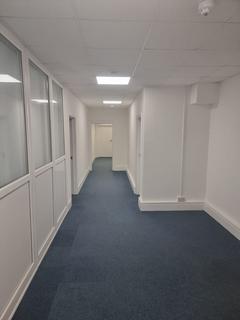 Serviced office to rent, Ampthill Road, Bedford MK42