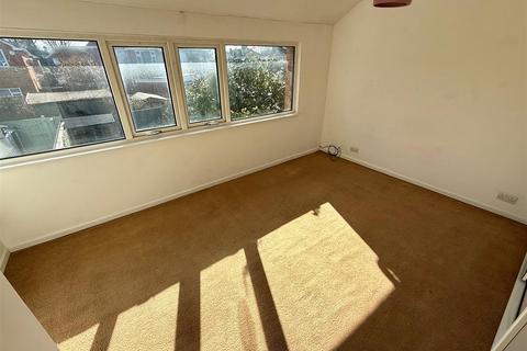 11 Bellamy Close, Shirley, Solihull, B90 3DJ