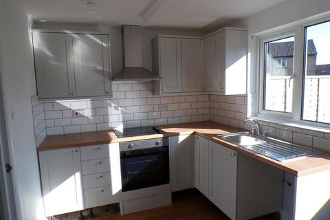 2 bedroom detached house to rent, Richards Close, Wellington