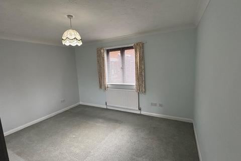 2 bedroom flat to rent, The Hawthorns, Cranfield, MK43