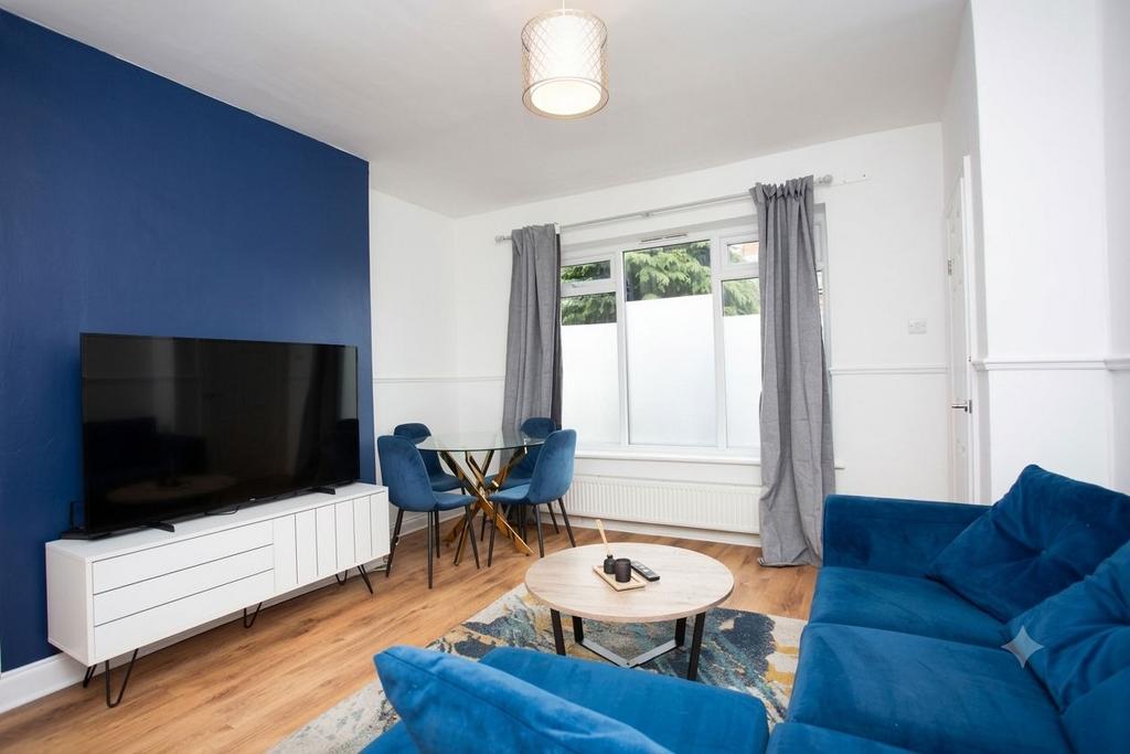 House in Newcastle upon Tyne - View 2