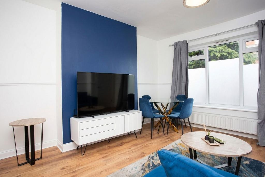 House in Newcastle upon Tyne - View 3