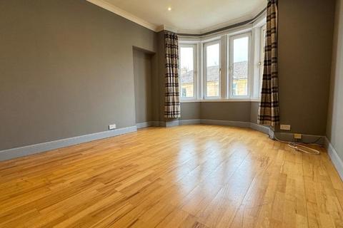 2 bedroom flat to rent, Deanston Drive, Glasgow G41