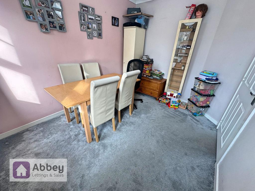 Dining Room/2nd Lounge