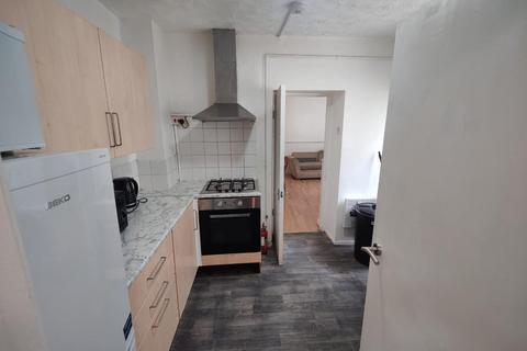 4 bedroom house to rent, Forest Road, Pontypridd