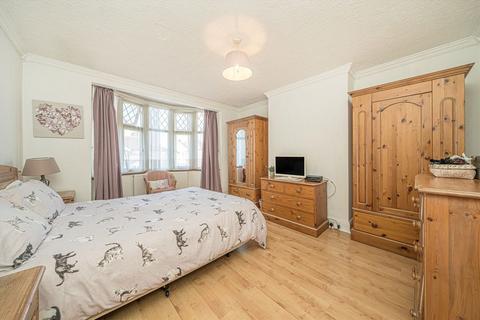 3 bedroom semi-detached house for sale, Harewood Road, Isleworth TW7