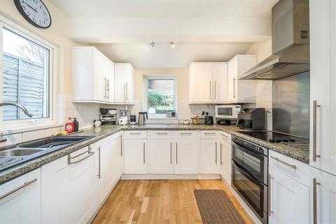 3 bedroom house for sale, Wellington Gardens, London SE7