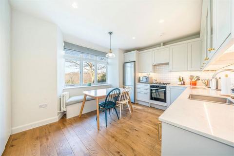 2 bedroom flat for sale, Vanbrugh Park, London SE3