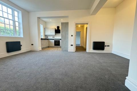 2 bedroom flat to rent, Birmingham Road, Stratford-upon-Avon, Warwickshire, CV37