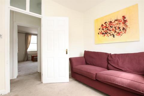 2 bedroom flat to rent, 22 Walcot Buildings, Bath BA1