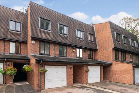 4 bedroom townhouse for sale, Harrow Fields Gardens, Harrow HA1