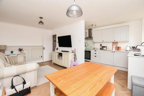 2 bedroom apartment for sale, Benbow Drive, South Woodham Ferrers, Chelmsford