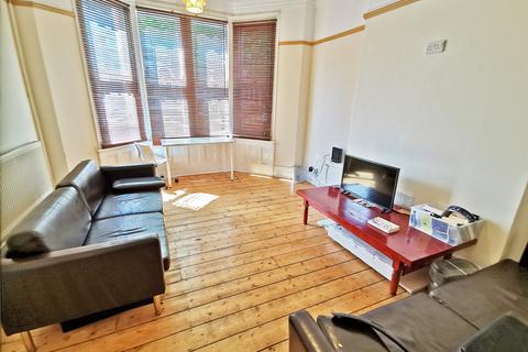 8 bedroom house share to rent, Shirley Road, Roath, Cardiff