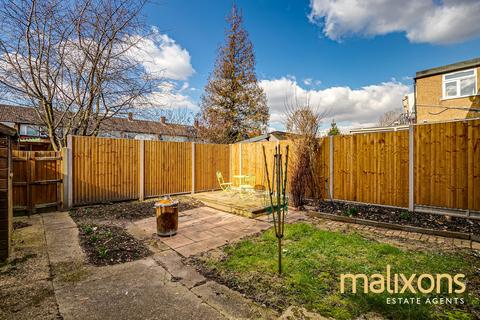 3 bedroom maisonette for sale, Rialto Road, Mitcham CR4