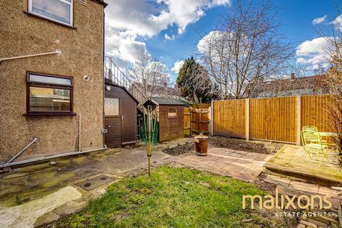 3 bedroom maisonette for sale, Rialto Road, Mitcham CR4