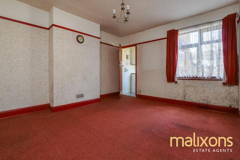 5 Rialto Road, Mitcham, CR4 2LT