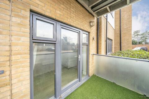 1 bedroom flat to rent, Spring Road, Feltham TW13