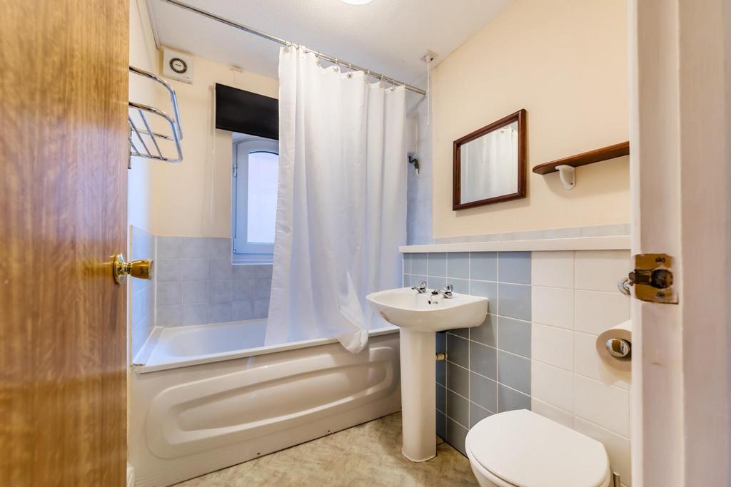 0 C2 A0013-HDR.jpg