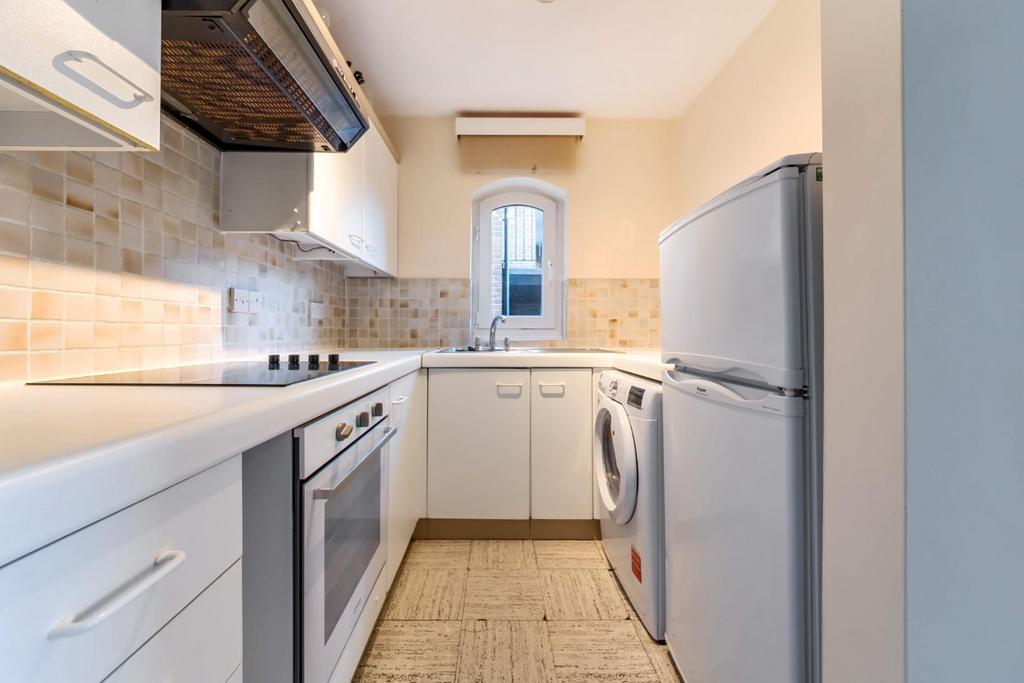 0 C2 A0019-HDR.jpg