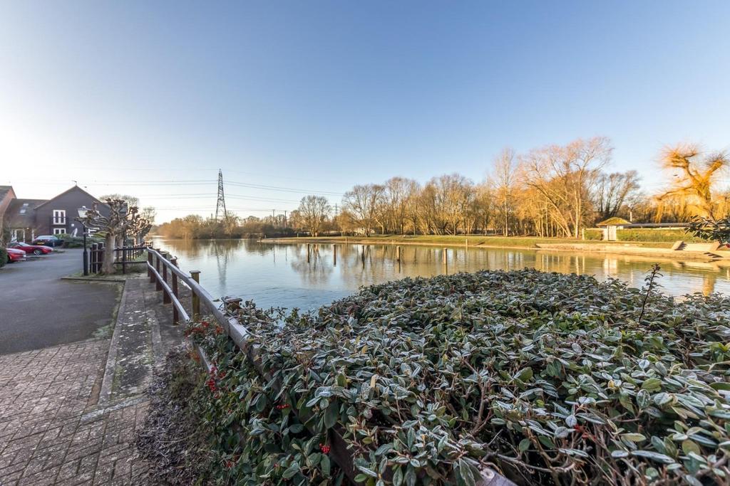 0 C2 A0046-HDR.jpg