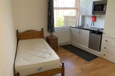 Studio to rent, Chiswick High Road, London W4