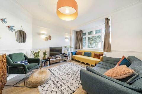 3 bedroom terraced house for sale, Leithcote Gardens, London SW16