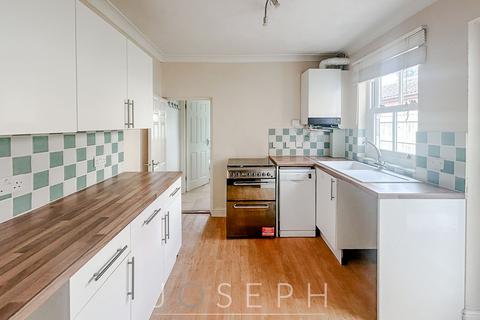 3 bedroom end of terrace house to rent, Levington Road, Ipswich, IP3